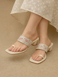 Elegant Floral Embroidered Block Heel Toe-Ring Sandals (Beige)
