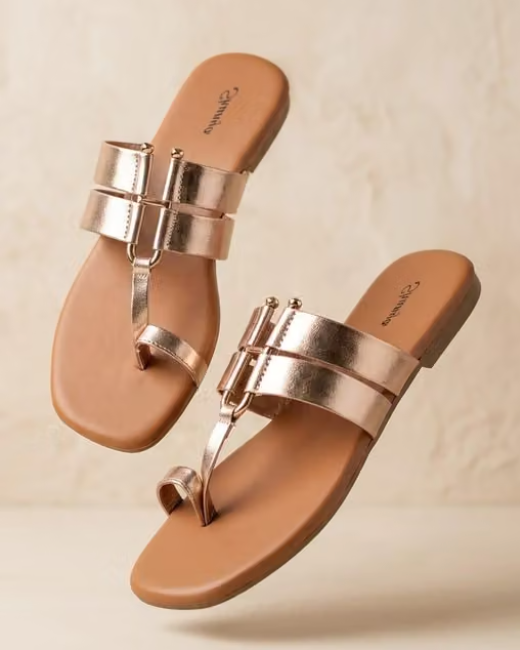 Stylish Metallic Rose Gold One-Toe Flat Sandals for Women | Trendy Casual & Festive Toe-Ring Chappals